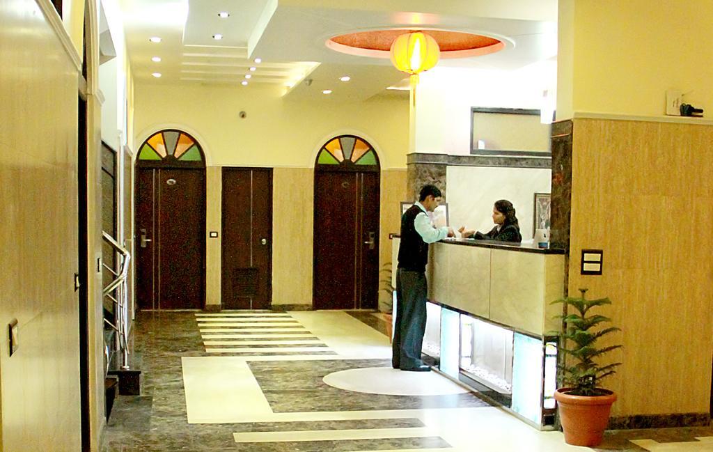Hotel Wall City New Delhi Ngoại thất bức ảnh