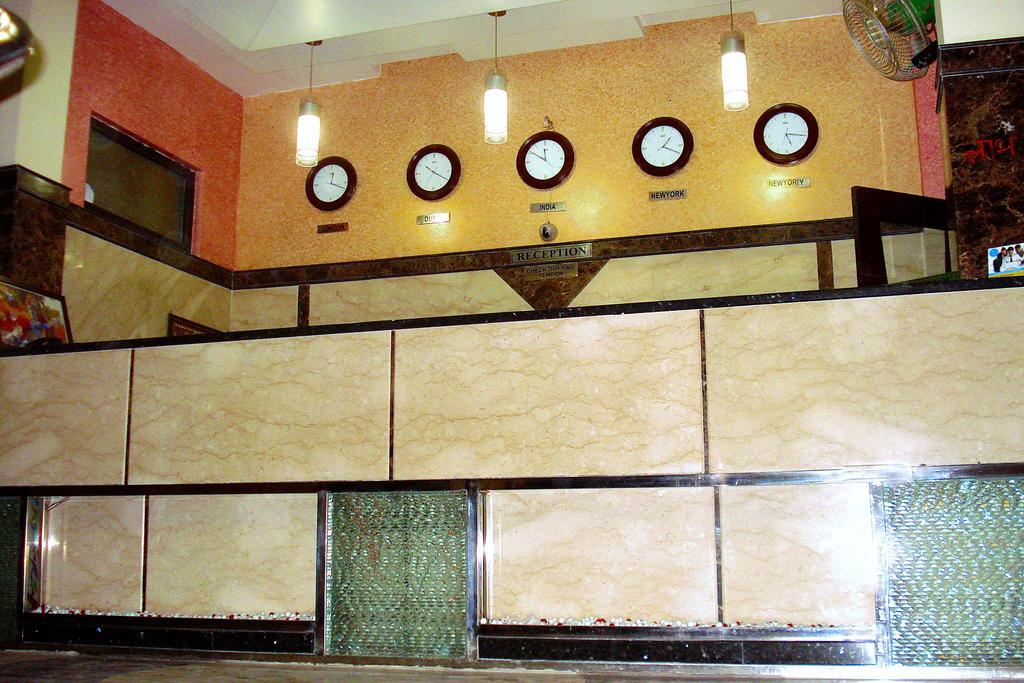 Hotel Wall City New Delhi Ngoại thất bức ảnh